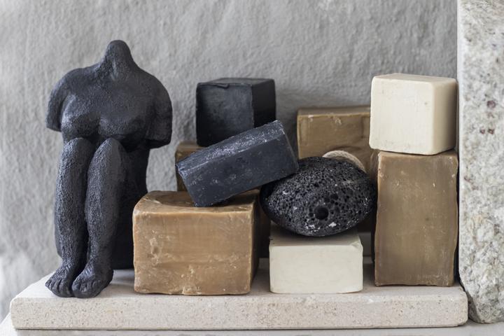 Actual product image Mette Ditmer Art (9 x 13 x 14 cm)