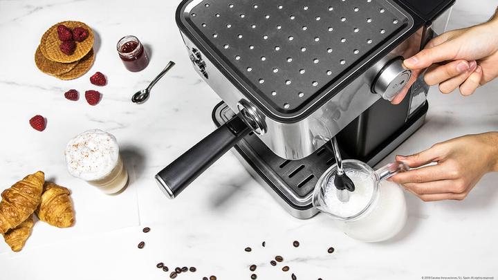 Actual product image Cecotec Cumbia Power Espresso 20 Barista Aromax Coffee Maker Professionale