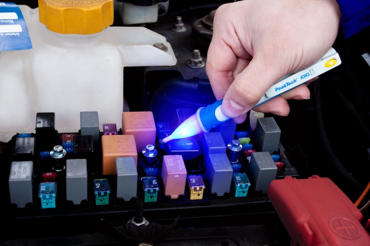 Actual product image Peaktech P 1010 Contactless magnetic field tester