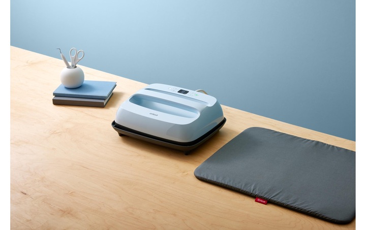Actual product image Cricut EasyPress 3