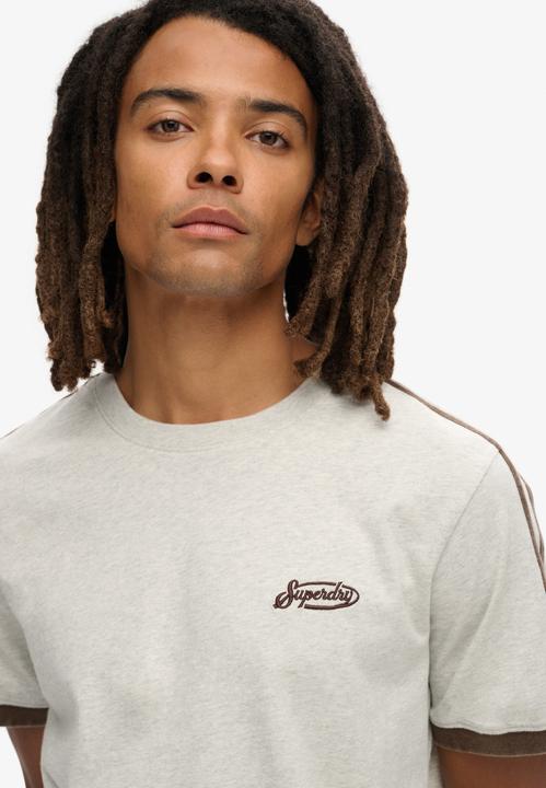 Produktbild Superdry Essential (L)