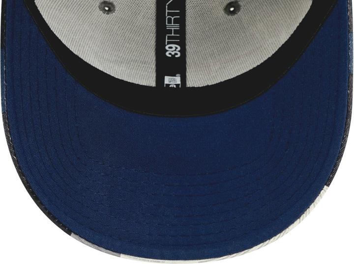 Actual product image New Era 39Thirty Training New England Patriots
