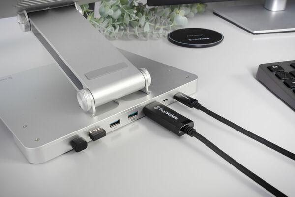 Produktbild FreeVoice Laptop Stand inkl. USB-C Dockingstation (USB-C, 5 Ports)