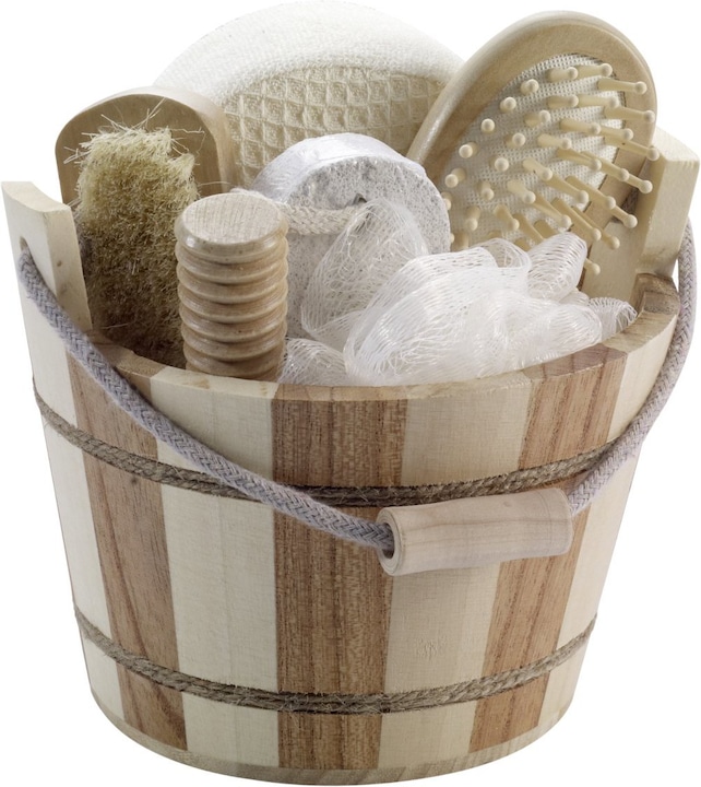Set benessere in vasca di legno