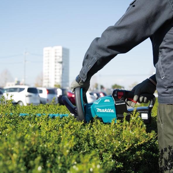 Produktbild Makita DUH501Z Cordless hedge trimmer, without battery and charger! (Akkubetrieb)