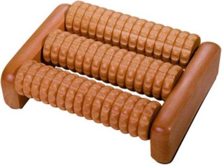 Foot massage roller with 1x3 wooden rollers