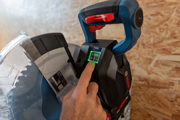 Actual product image Bosch Professional GCM 18V-305 GDC