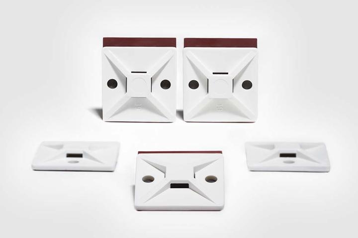 Actual product image HellermannTyton Mounting base (Fixing loops, 28 mm, 100 pcs.)