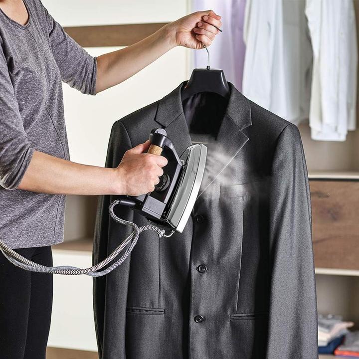 Image du produit Polti Fer à repasser à vapeur haute pression avec chaudière et capot de sécurité