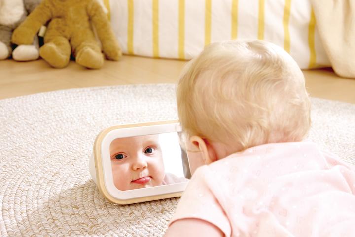 Actual product image Hape Spinning Drum with Mirror