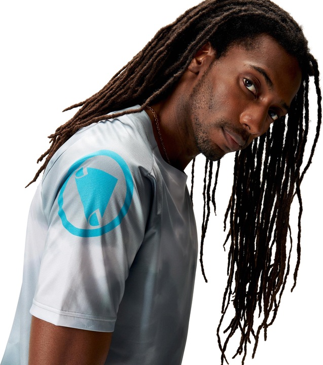 Actual product image Endura Cloud T-Shirt LTD (L)