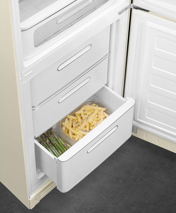 Produktbild Smeg FAB32RCR6 Kühl-Gefrierkombination Rechtsanschlag Creme 50s Style 2025 Modell, EEK: C (331 l)