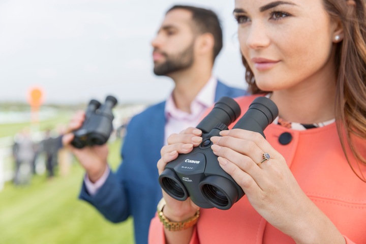 Actual product image Canon 10x30 IS II (10 x, 30 mm)