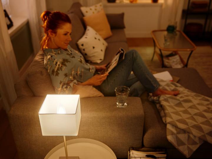 Produktbild Philips Hue White Ambiance BT (E14, 5.20 W, 470 lm, 2 x, G)