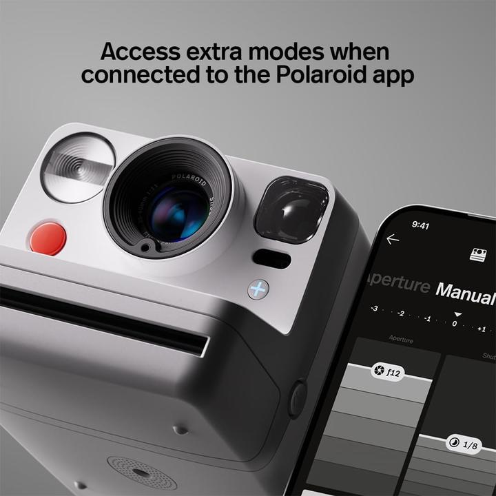 Image du produit Polaroid NOW Gen3 Instant Camera Bluetooth Connected Bundle Camera Color Film 16 photos White 6563