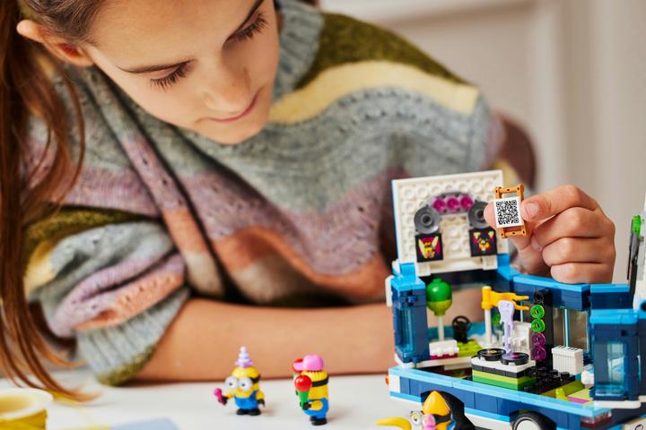 Produktbild LEGO Minions und der Party Bus (75581, LEGO Minions)