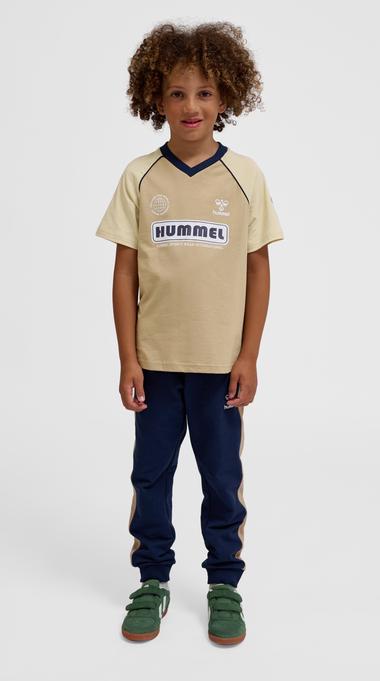 Actual product image hummel hmlROLF T-SHIRT S/S (146)