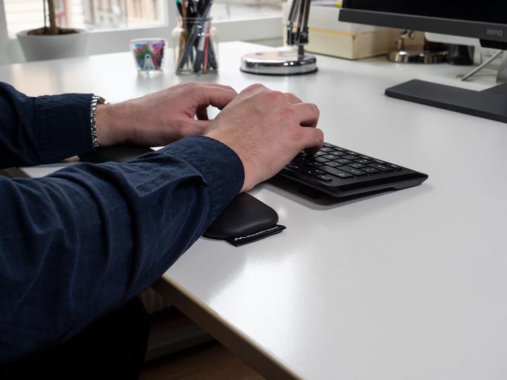 Actual product image Mousetrapper Wristsupport Small