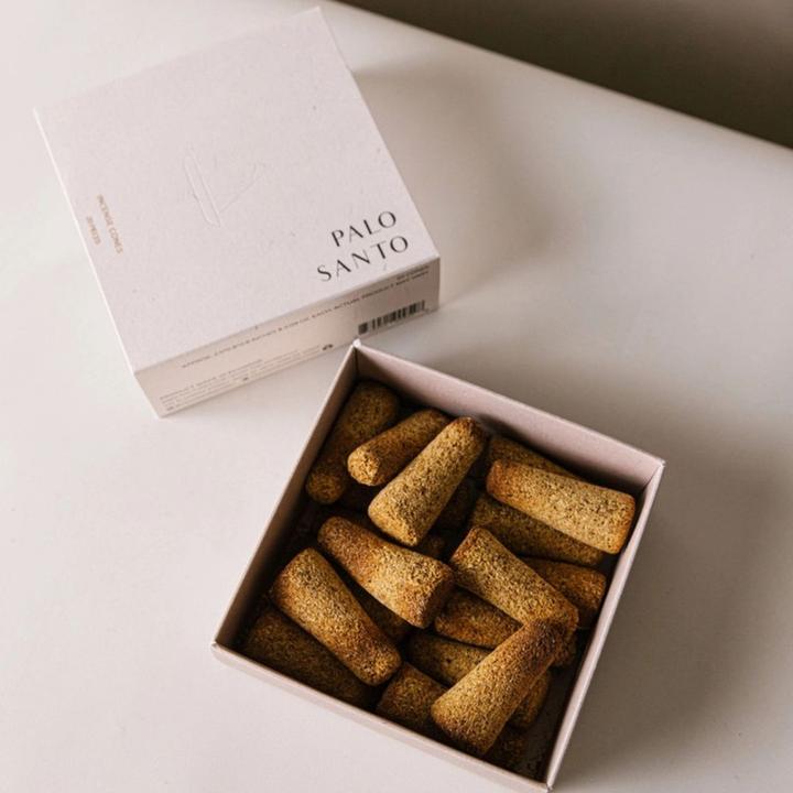 Actual product image Cedar and Myrrh Räucherkegel Palo Santo 20 Stück