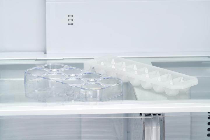 Actual product image Trisa Frescolino Classic (401 l)