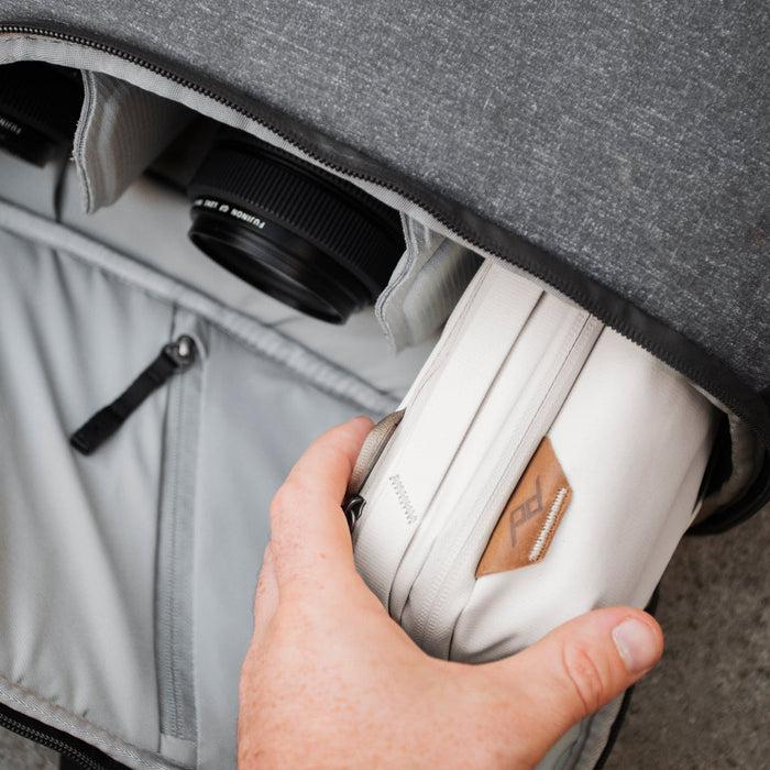 Immagine prodotto Peak Design Tech Pouch (Borsa per accessori per fotocamere, 2 l)