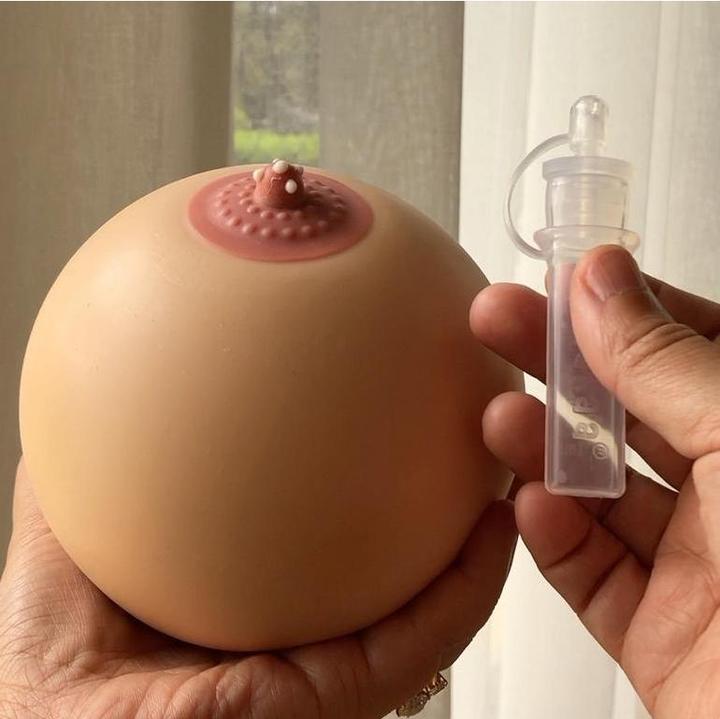 Actual product image Haakaa Colostrum collector