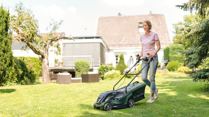 Productafbeelding Bosch Home & Garden Universele Rotak 36-560 (Oplaadbare batterij)
