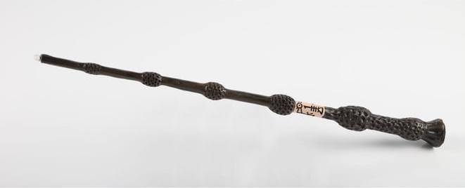 Produktbild Wow! Stuff Harry Potter Zauberstab ass. mit Licht