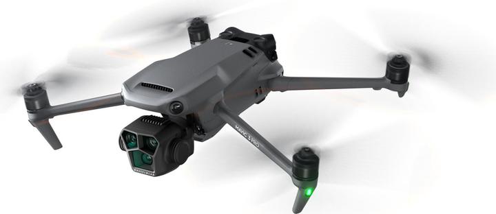 Actual product image DJI Mavic 3 Pro incl. RC (43 min, 958 g, 20 Mpx)