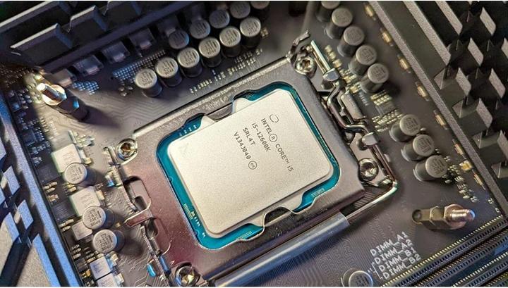 Productafbeelding Intel Core i5-12600K (LGA 1700, 3.70 GHz, 10 -Core)