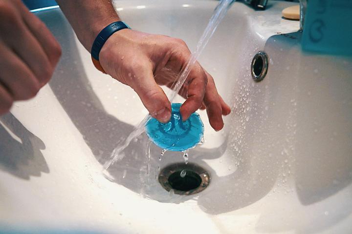 Actual product image Lifeventure Travel Bath/Sink Plug