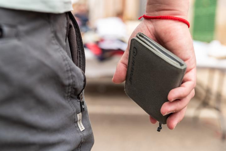 Actual product image Lifeventure RFID Wallet, Recycled, Olive