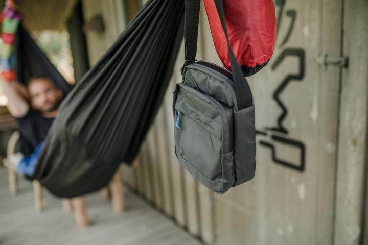 Immagine prodotto Lifeventure Borsa a tracolla RFiD, riciclata, grigio