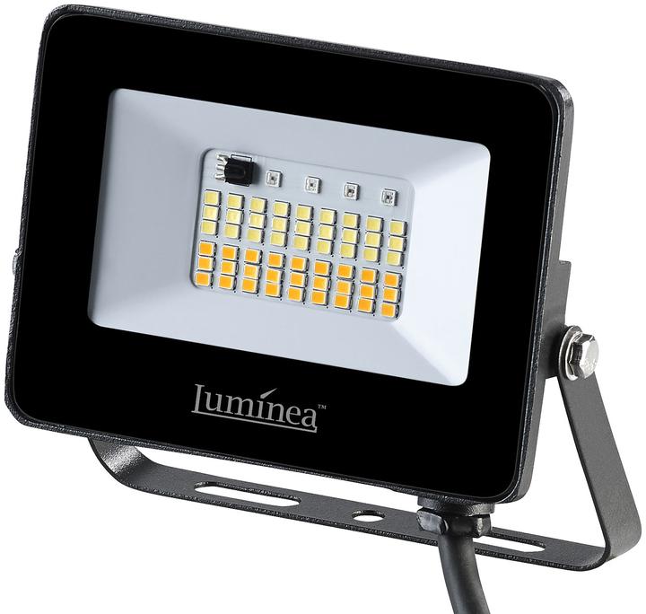 Actual product image Luminea Set of 2 weatherproof outdoor floodlights (1250 lm, IP65)