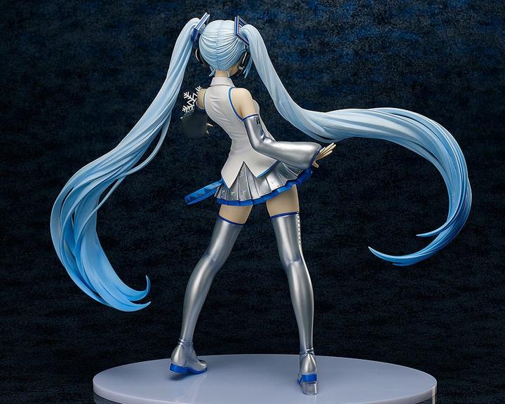 Actual product image FREEing Character Vocal Series 01 Statue 1/4 Snow Miku 42 cm (re-run)