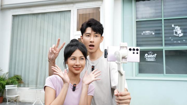 Actual product image Hohem MIC-01 (1TX + 1RX) - Lightning (black)