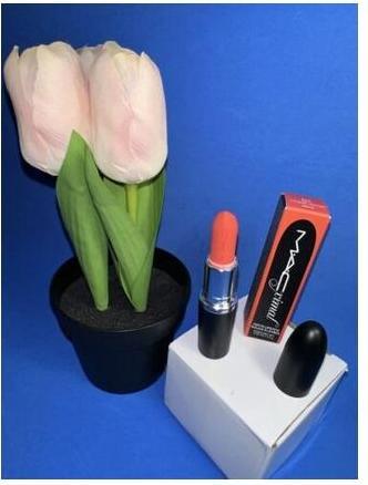 Actual product image MAC Cosmetics Macximal Silky Matte Lipstick No Coral-ation (No Coral-Ation)