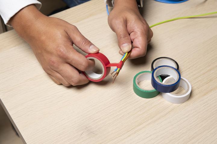 Produktbild Black & Decker Insulating tape 18mmx5m ass 8p (18 mm)