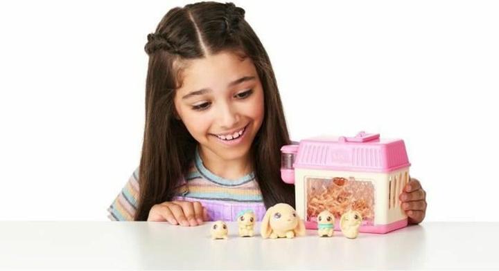 Actual product image Moose Little Live Pets Mama Surprise
