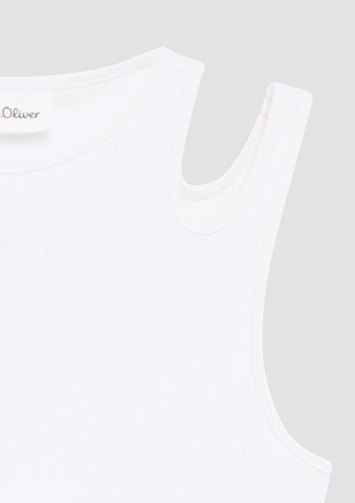 Actual product image S.Oliver T-Shirt Verkürztes Tanktop im Slim Fit mit Cut-out-Details (134, 140)