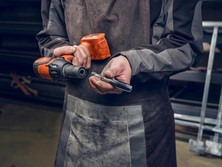 Actual product image Fein Cordless impact wrench ASCD 18-300 W2 AS Set 5 Ah