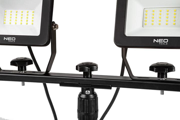 Produktbild Neo Reflektor (2x50W SMD LED 9000lm Doppelscheinwerfer auf 1,8m Stativ) (9000 lm)