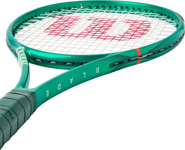Actual product image Wilson Blade 98 18x20 V10 Tennisschläger (2, 305 g, Not covered)