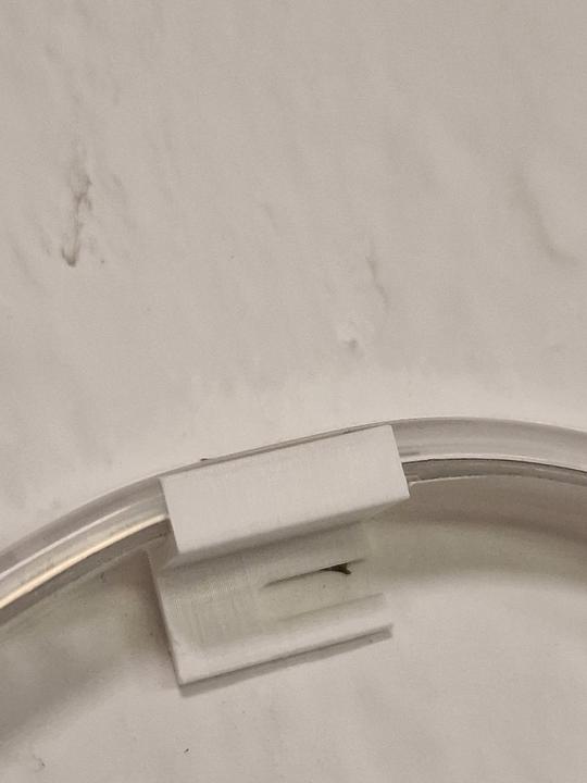 Produktbild Light Solutions Halterung für Hue Lightstrip V4 + Gradient 90° - 10 Stück