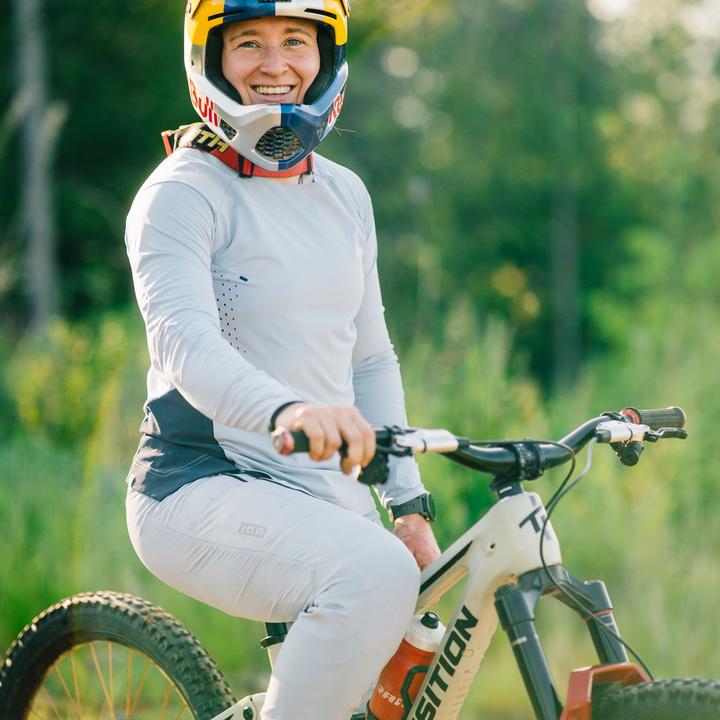 Actual product image ION Bike Jersey Scrub Amp LS BAT (XS)