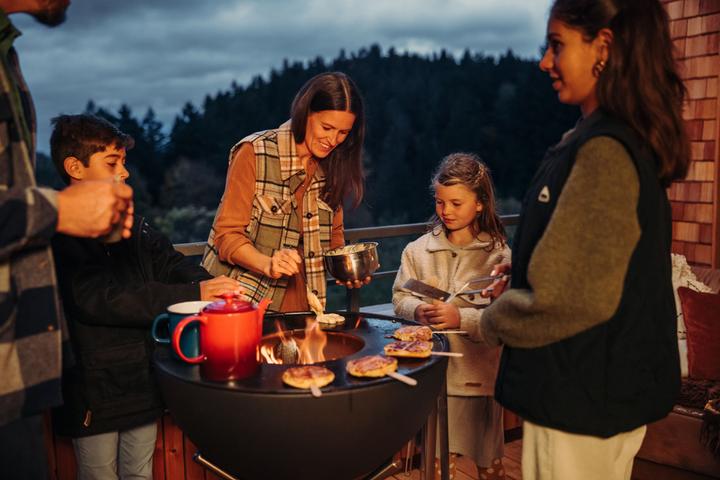 Actual product image Höfats BOWL 70 fire bowl with tripod (70 cm)