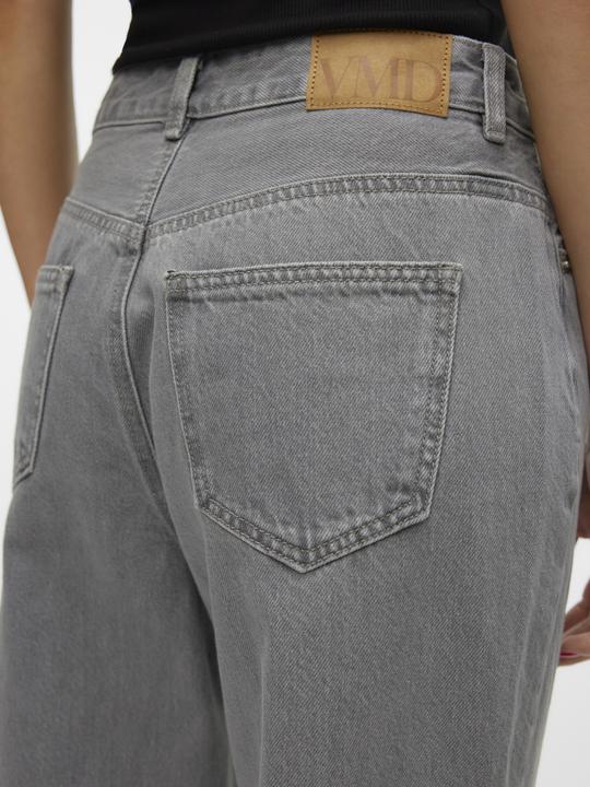 Actual product image Vero Moda VMTOKYO Niedrige Taille Gerade geschnitten Jeans Straight-Fit (W27/L34)