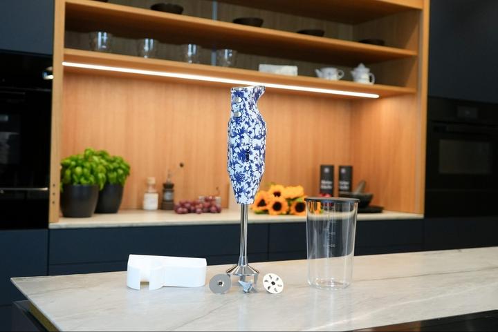 Actual product image Bamix M200 Mono Hand Blender, Porcelain Blue Special Edition
