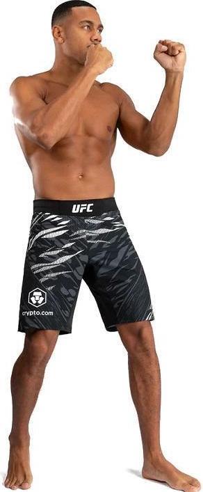 Image du produit UFC Fusion by Venum Authentic Fight Night Men’s Fight Short / Long Fit / Schwarz / XL (XL)