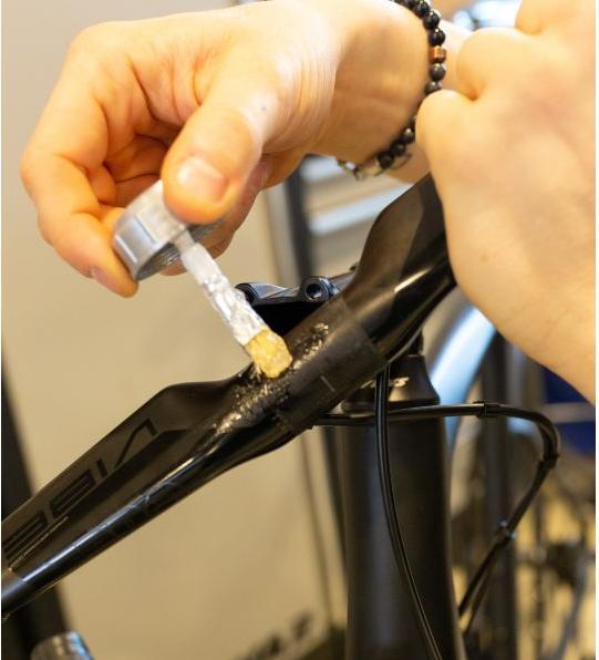 Actual product image Motorex carbon paste (Assembly paste)